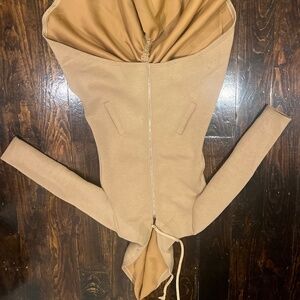 Akira Zip-Up Hoodie Nude Beige